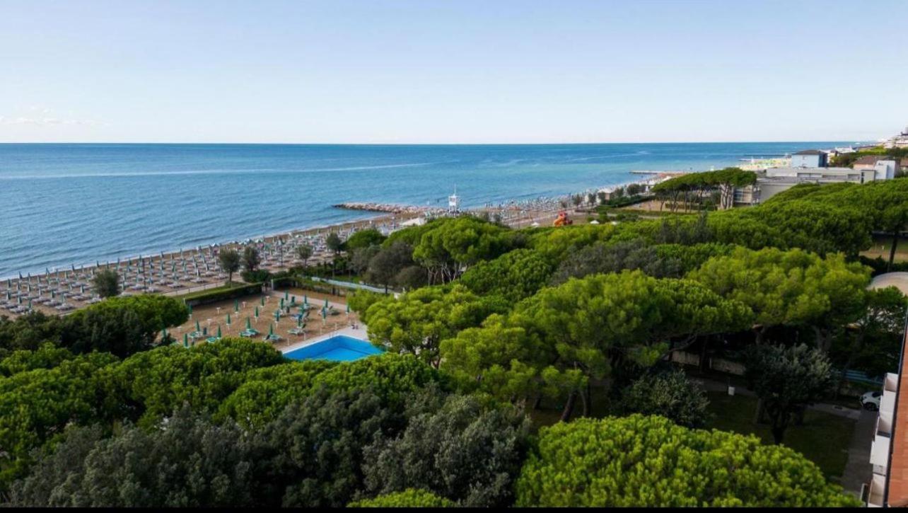 Park Residence - Walterigato Apartments Solo Per Famiglie Lido di Jesolo Buitenkant foto