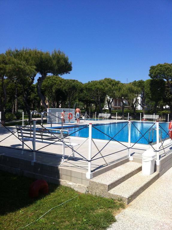 Park Residence - Walterigato Apartments Solo Per Famiglie Lido di Jesolo Buitenkant foto